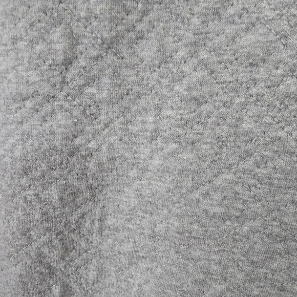 ⭐️40% Off⭐️ Loft Grey Quilted Diamond Sweatshirt - Picture 7 of 10